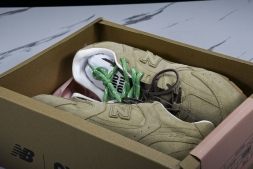 MiuMiu x New Balance 530 5E964D