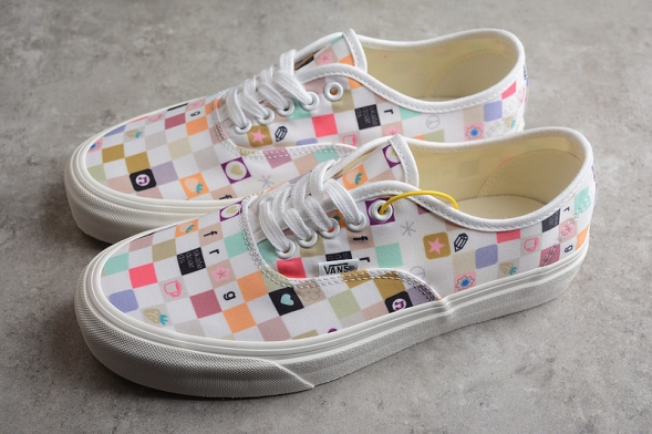 Vans Authentic VN0A54FM017 
