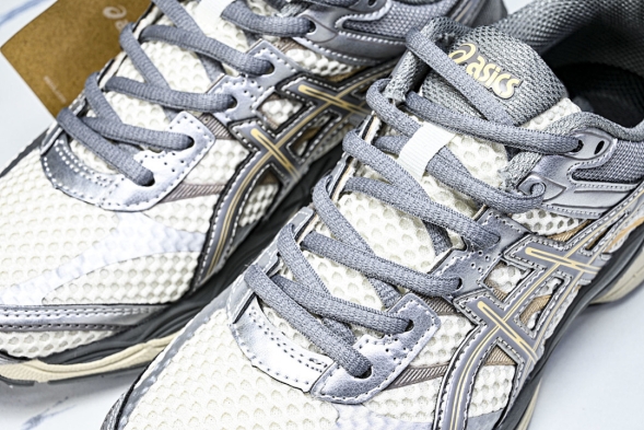 Asics Gel-Cumulus 16 TG 1203A733-101 