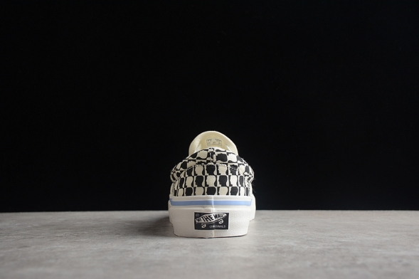 Vans x Brain dead Slip-On VN0A45JKBA2 