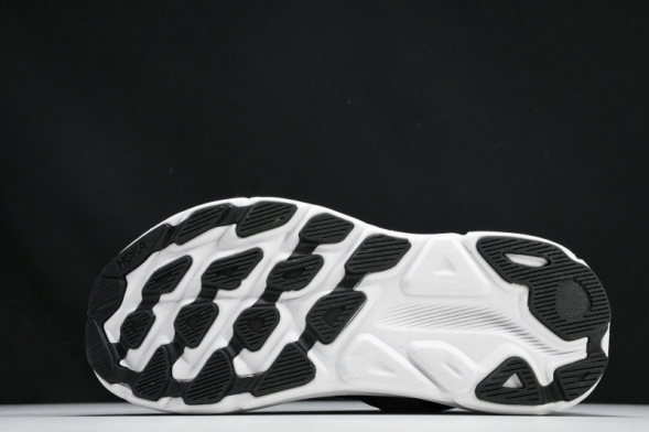 Hoka Clifton 9 1132210 BWHT 