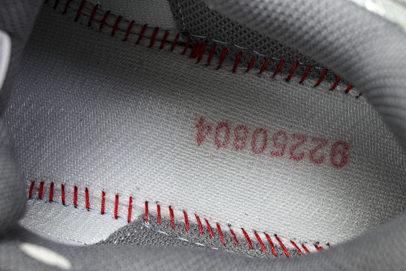 Asics Gel-Cumulus 16 TG 1203A838-020 