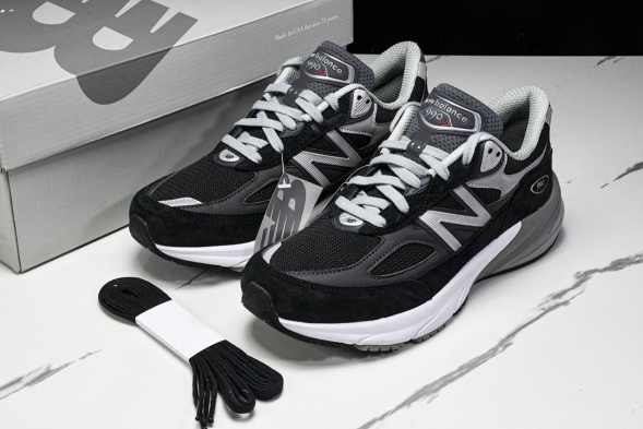 New Balance NB990 M990BK6  