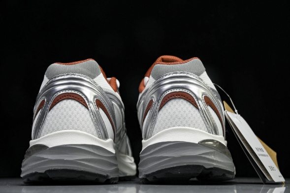 Asics Gel-Flux 4 CN 1011B646-100 