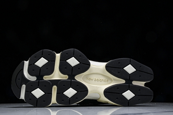 New Balance 9060 U9060AAA 