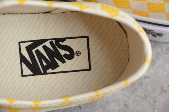 Vans Authentic VN0A348A40PP 