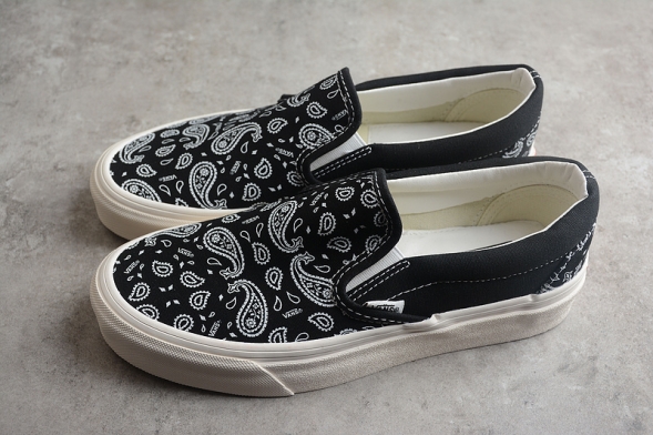 Vans Slip-On VN000EYEBPJ 
