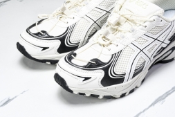 Asics Gel-Kahana TR V4 1203A497-100