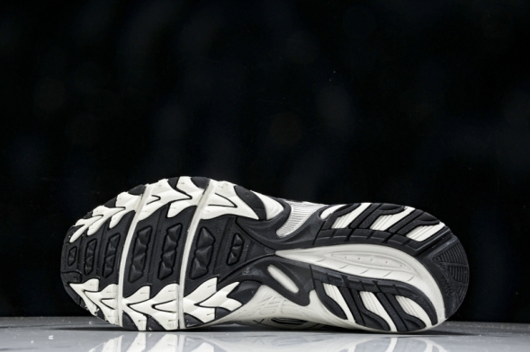 Asics Gel-Kahana TR V4 1203A497-100 