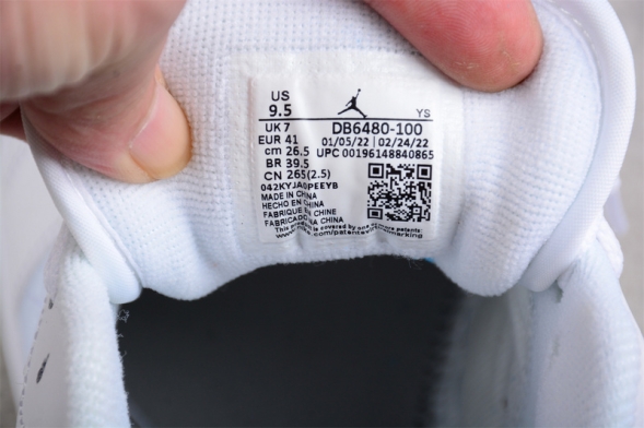 Nike Air Jordan 1 low Quilted Triple White DB6480-100 