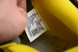  Nike Air Jordan 4 Retro Lightning CT8527-700