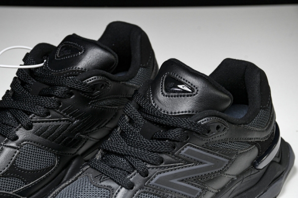 New Balance 9060 U9060NR 