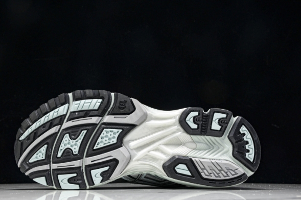 Asics Gel-Nimbus 10.1 1203A543-400 