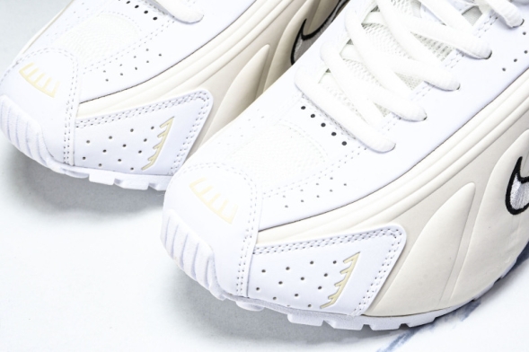 Nike Shox R4 AR3565-103 