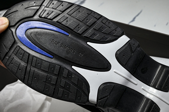 Raf Simons Cylon-21 Antei HR740001S29 