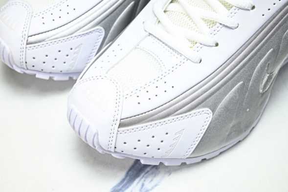 Nike Shox R4 AR3565-101 