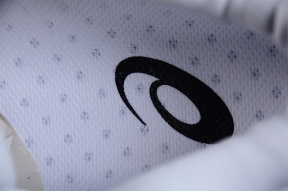 Asics Gelhoop V14 1063A050-100 