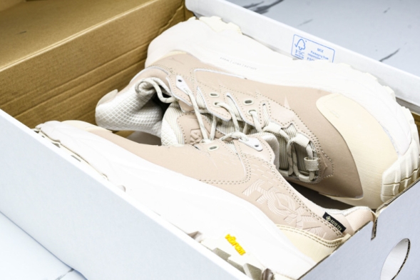 Hoka Kaha 2 Low GTX 1130530 SSEG 