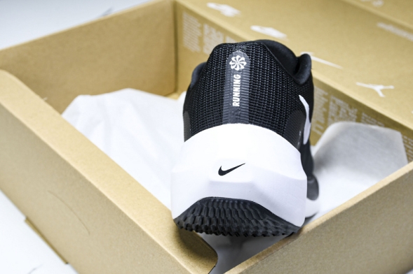 Nike Zoom Fly 5 DM8968 001 