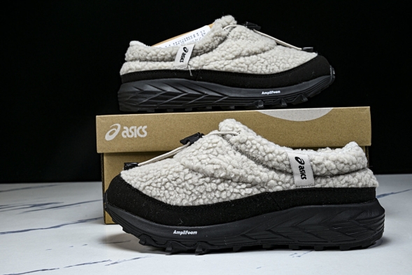 Asics Gel-Sonoma WT Teddy Fur 1203B036-020  