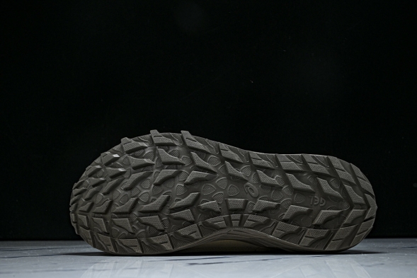 Asics Gel-Sonoma WT Teddy Fur 1203B036-200  