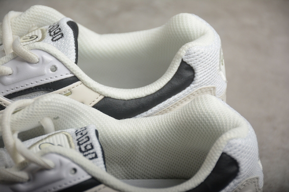 Asics Gel-1090 1203A243-028 