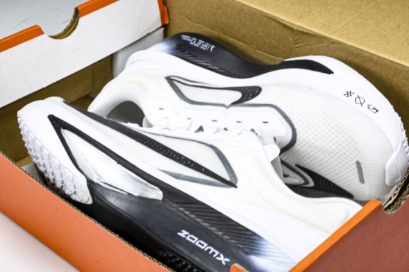 Nike Zoom Fly 6 FN8454 100 