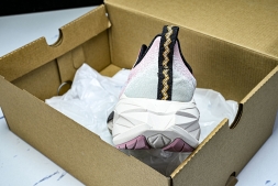 Asics Novablast 4 1012B654-250