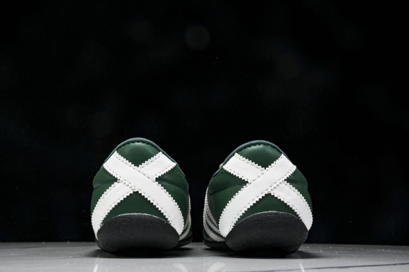 Adidas Tokyo W JR1270 