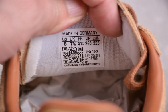 JJJJound x Adidas Samba OG ID8709 