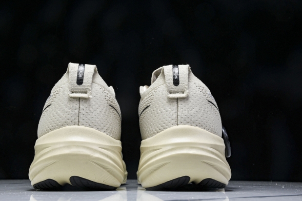 Asics Gel-Nimbus 26 1011B794-021 