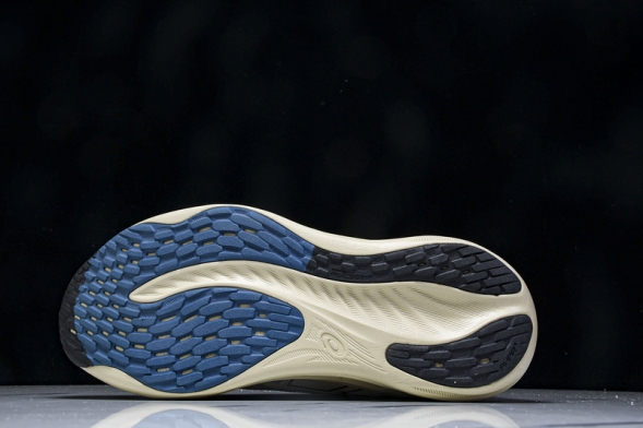 Asics Gel-Nimbus 26 1011B794-021 