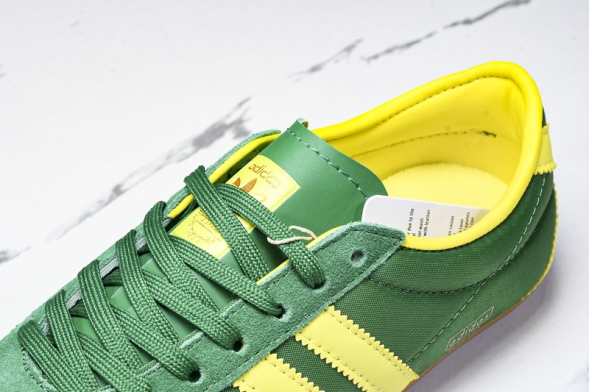 Adidas Tokyo W JI3298  