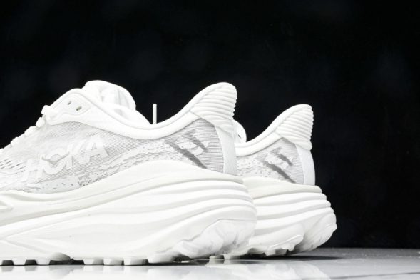 Hoka Stinson 7 1141530 WWH 