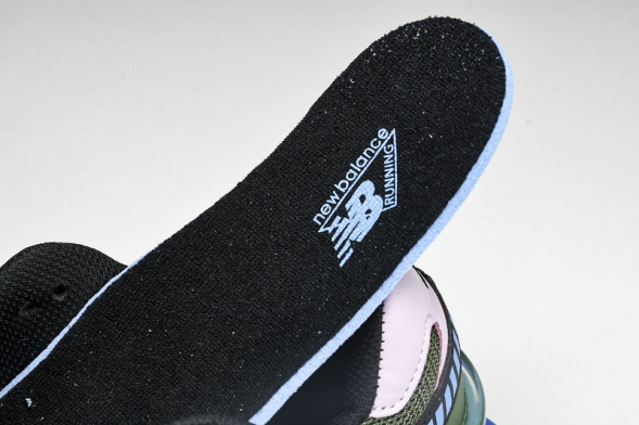 New Balance 9060 U9060NBO 