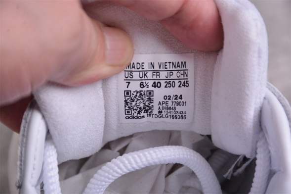 Su Yiming x Adidas Samba XLG IH8643 