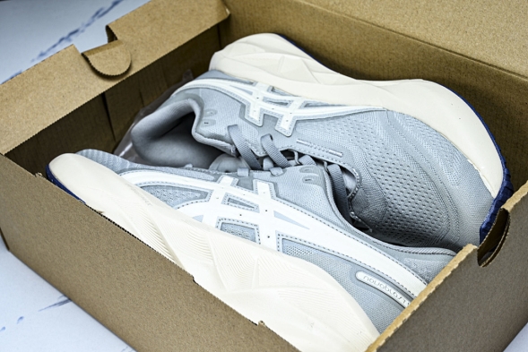 Asics Novablast 5 1011B974-031 