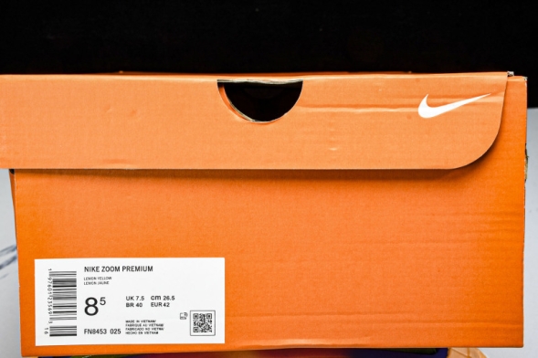 Nike Air Zoom Vomero Premium FN8453 025 