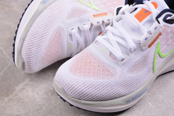 Nike Air Zoom Vomero 17 FB8502-100 