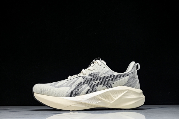 Asics Novablast 5 1011B974-250 