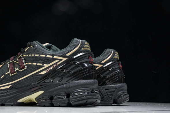 New Balance 1906 M1906RKS 