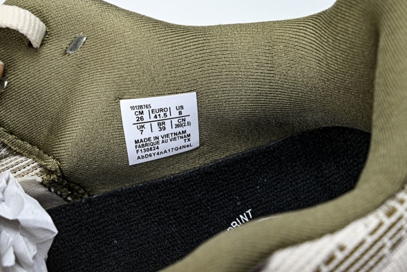 Asics Novablast 5 1012B765-250 