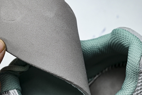 New Balance 204 U204LKTA 