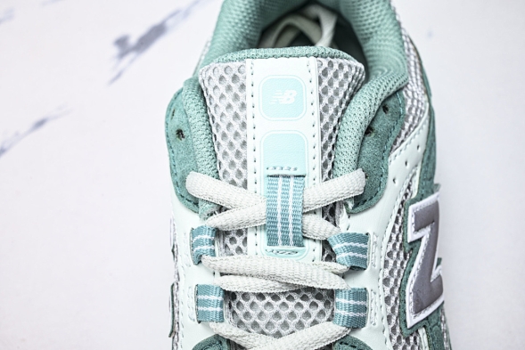 New Balance 204 U204LKTA 