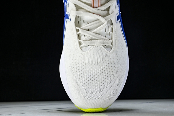 Asics Novablast 5 1012B909-100 