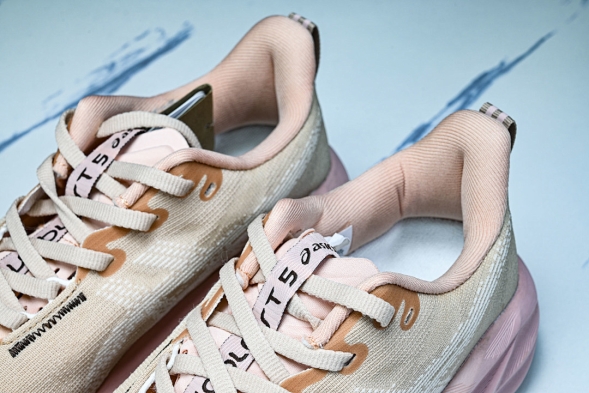 Asics Novablast 5 1012B765-700 