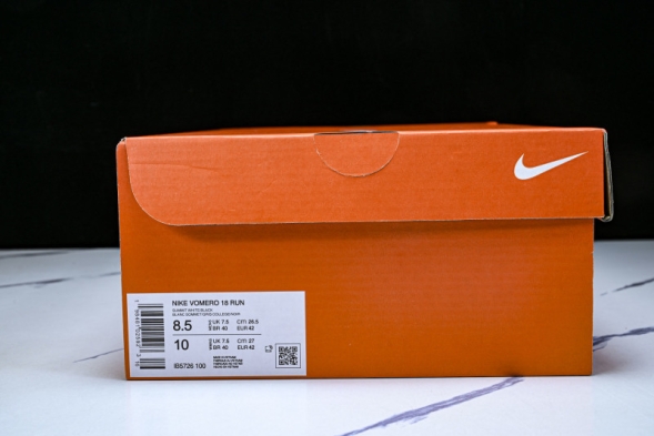 Nike Air ZoomX Vomero 18 RUN IB5726-100 