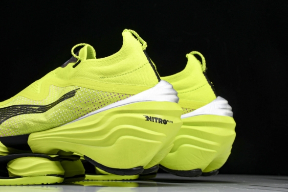 Puma FAST-R Nitro Elite 2 379554-01 