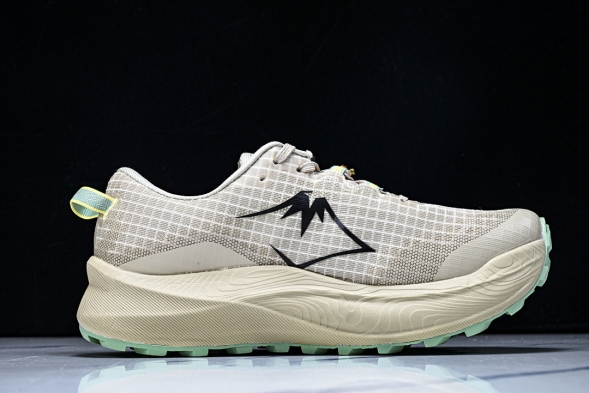 Asics Trabuco Max 3 1011B800-020 