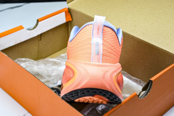 Nike Air ZoomX Vomero 18 Plus HM6805 123 